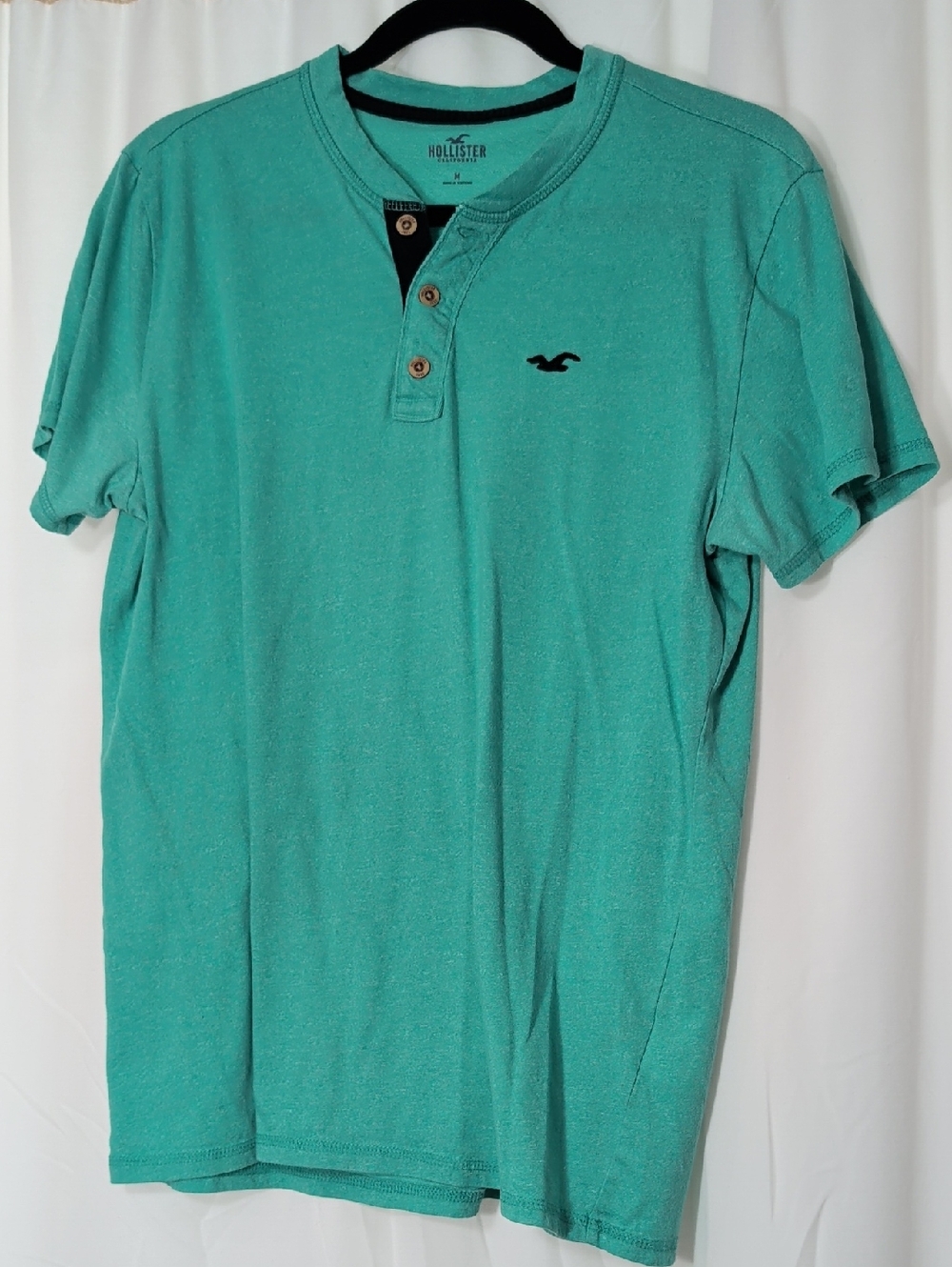 Hollister Medium Tee